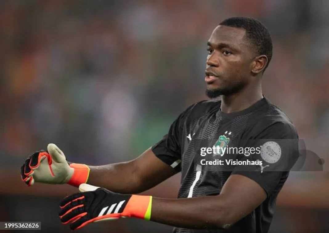 Angers' Ivorian goalkeeper, Yahia Fofana