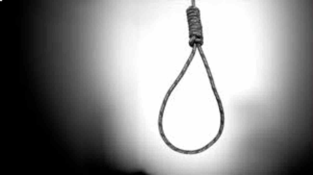 Young taxi driver in Parakou found deceased by hanging, highlighting mental health issues.