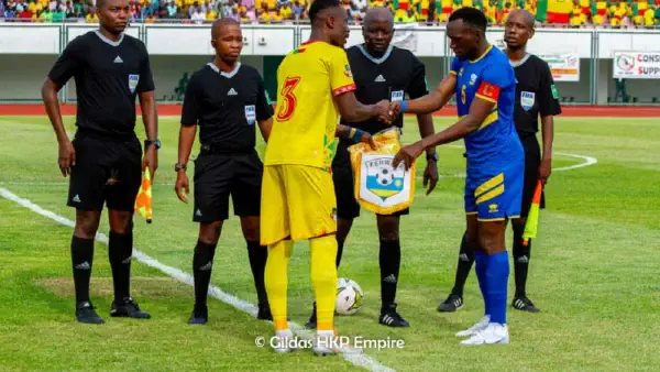 Des joueurs du Bénin et du Rwanda