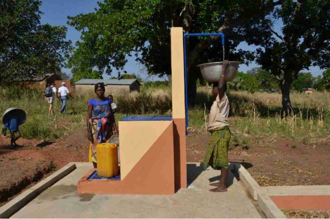 Bénin ReÌalisation de forages d'exploitation dans le cadre du Projet d’alimentation en eau potable