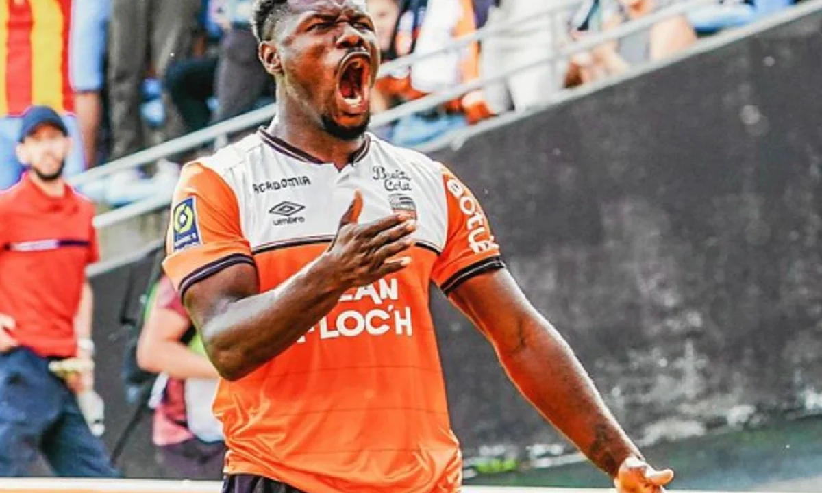 L'attaquant béninois Tosin Aiyegun