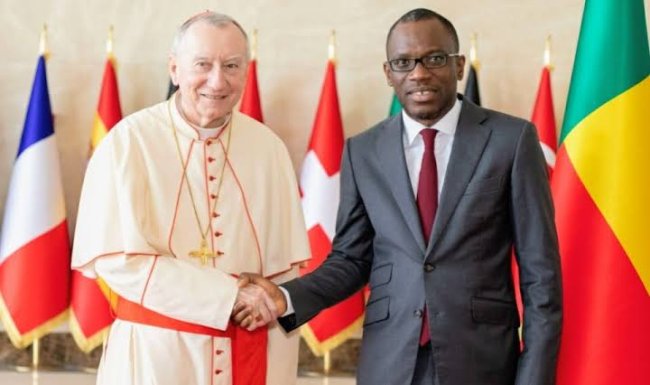 Olushegun Bakari and Cardinal Parolin during a diplomatic meeting in Benin.