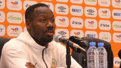 Le sélectionneur de l'équipe locale du Sénégal, Pape Thiaw