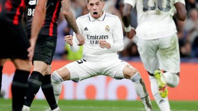 Fede Valverde célébrant son but contre Leipzig lors de la deuxième journée de la Ligue des champions édition 2022-2023