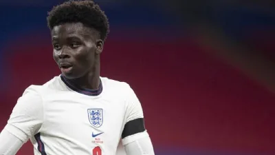 Bukayo Saka sous le maillot de l'Angleterre