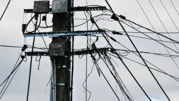 Un poteau électrique