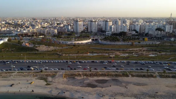 Une vue aérienne de Tripoli, en Libye