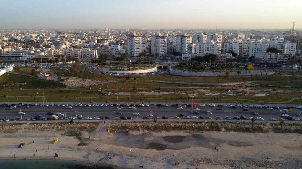Une vue aérienne de Tripoli, en Libye
