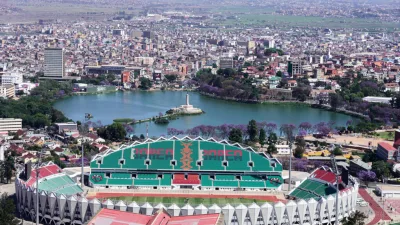 Antananarivo, souvent appelée Tana ou Tananarive, capitale politique et économique de Madagascar