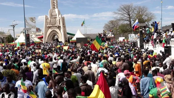 La place de l'Indépendance à Bamako, capitale du Mali. (image d'illustration) AP - Arouna Sissoko