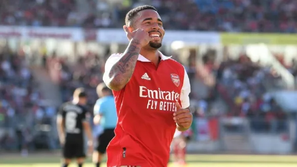 Gabriel Jesus célébre sa réalisation avec Arsenal