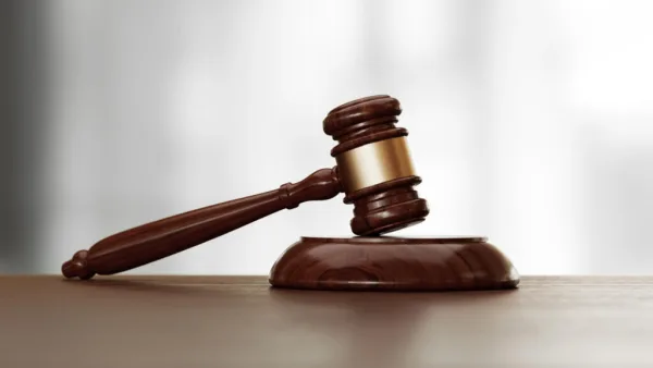 Burkina: quatre hauts magistrats et trois douaniers condamnés pour corruption
