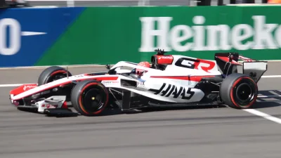 Esteban Ocon au volant de la Haas lors du Grand Prix de Chine 2026