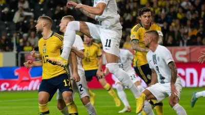 Benjamin Šeško avec la sélection de Slovénie en Ligue des nations