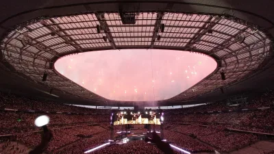 BTS en concert pendant la tournée mondiale Arirang 2026