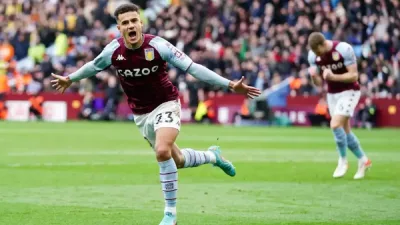 Philippe Coutinho lors de son retour au Brésil, célébrant son transfert.