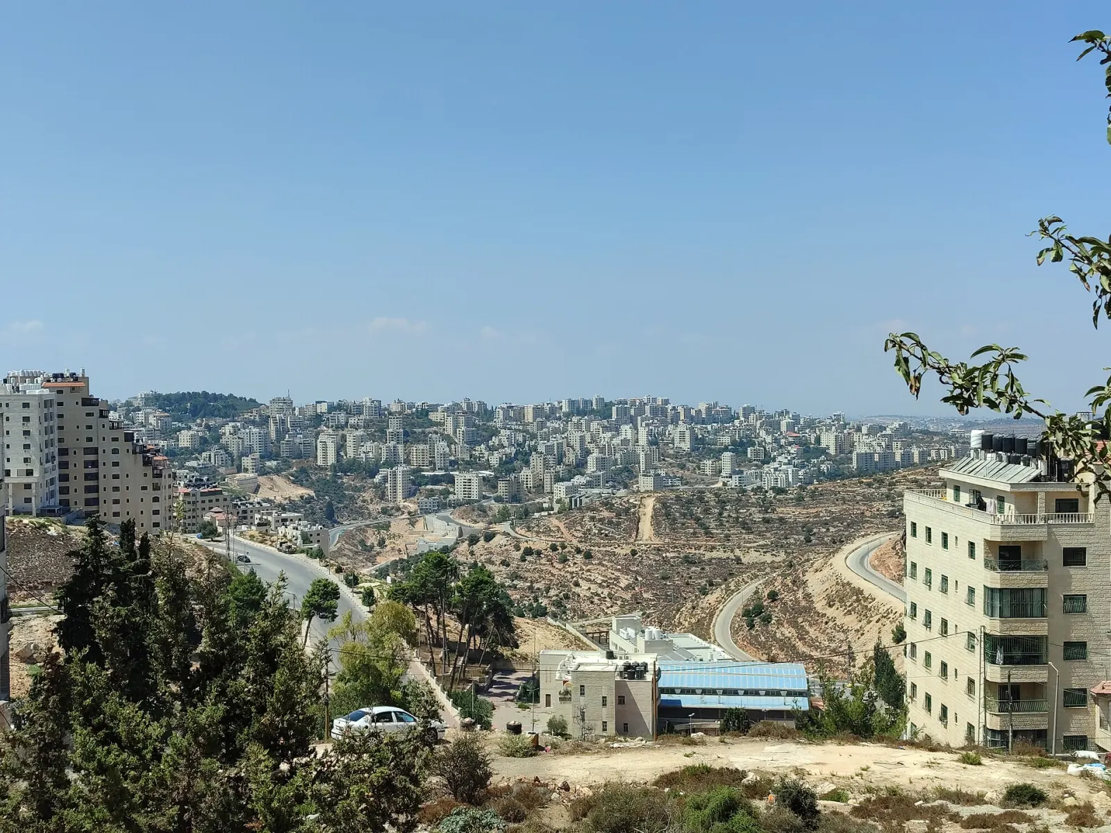 Vue generale de la ville de Ramallah, en Cisjordanie