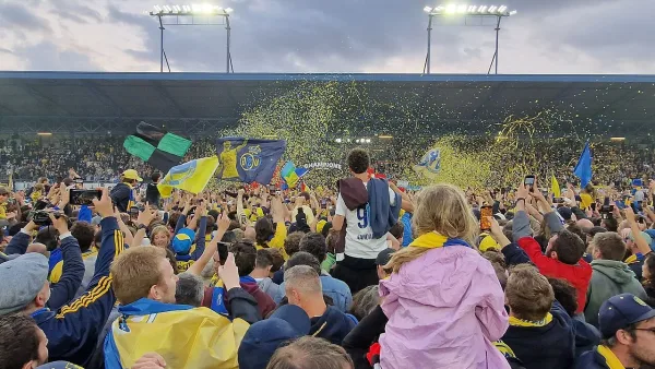 Supporters de la Royale Union Saint-Gilloise au stade Joseph Marien