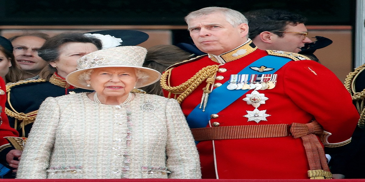 Prince Andrew et reine Elizabeth II Crédit GETTY