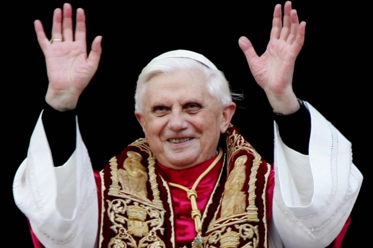 Benoît XVI, pape émérite de l'Église catholique romaine
