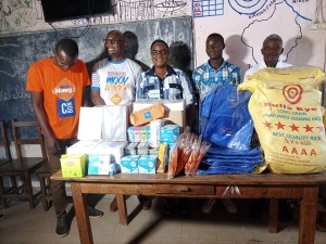17e tour cycliste du Bénin : escale de la Fondation Moov Africa Ã  l'orphelinat de Savalou
