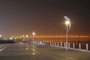 Eclairage public - Lampadaire solaire
