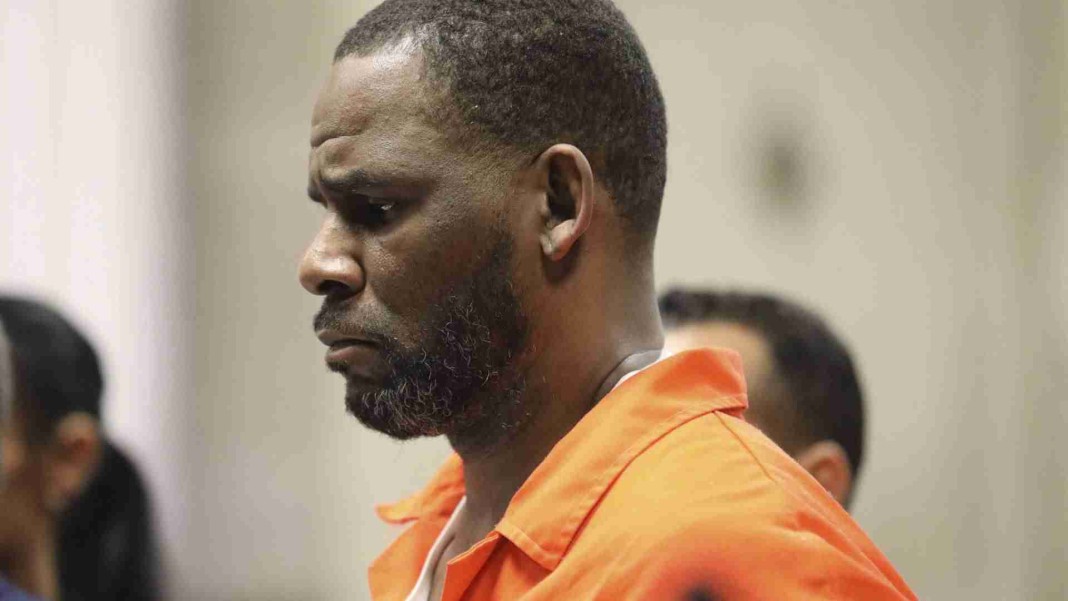 R Kelly risque jusqu'Ã  25 ans de prison @ @ BMFTV