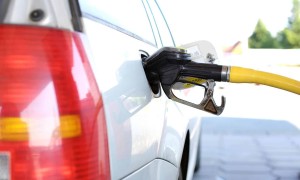 produits pétroliers Ã  la pompe