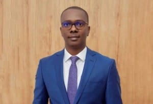 Hugues-Oscar Lokossou, ministre délégué auprès du ministre de l’Économie et des Finances, chargé de la Mobilisation des ressources extérieures et de la Gestion de la dette