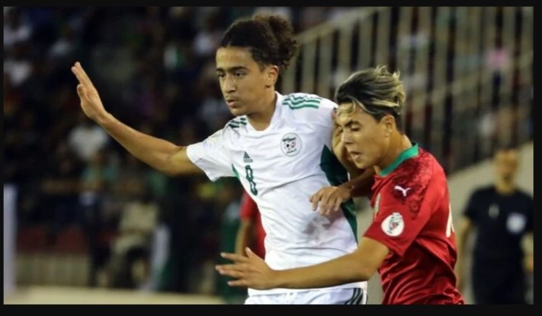 Des joueurs algériens et marocains lors de la finale de la Coupe arabe U17