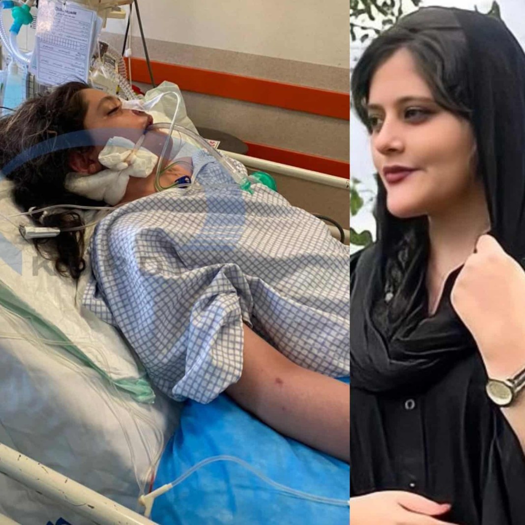 Mahsa Amini, 22 ans, en visite Ã  Téhéran avec ses parents a été arrêtée par la patrouille de la police des mœurs et sévèrement battue durant sa détention. Plongée dans le coma, Mahsa est finalement décédée Ã  l'hôpital Kasra. Son crime: elle n’a pas couvert ses cheveux.