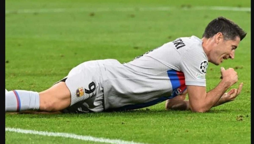 Robert Lewandowski lors d'un match avec le Barça