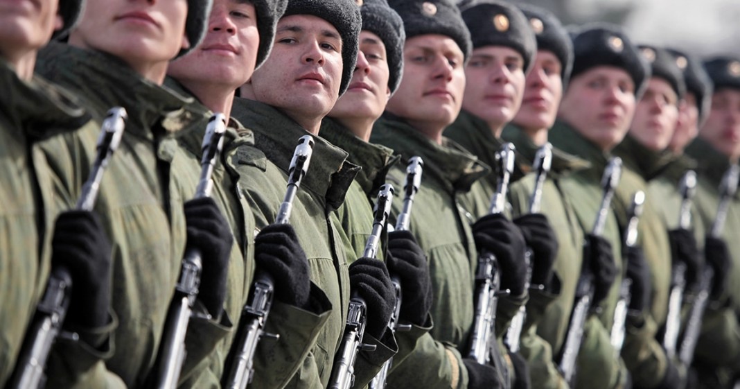 Un cours de formation militaire de base sera ajouté aux programmes scolaires russes Ã  partir de la prochaine année scolaire, a déclaré mercredi le ministre de l’Education, SergueÃ¯ Kravtsov.