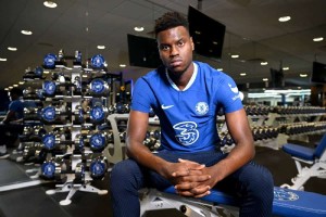 Benoit Badiashile sous les couleurs de Chelsea