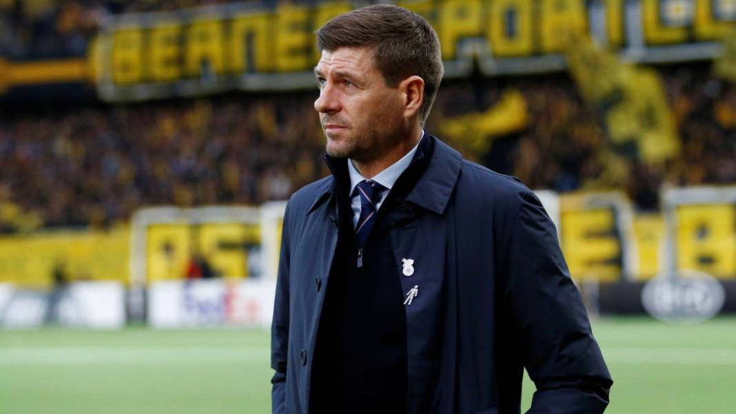 Steven Gerrard, ancien entraÃ®neur d'Aston Villa