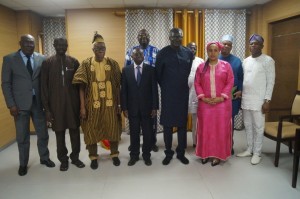 Razaki-Amouda-Issifou-et-la-delegation-de-la-cedeao