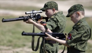 Guerre en Ukraine : la Russie va introduire un cours de formation militaire dès le collège