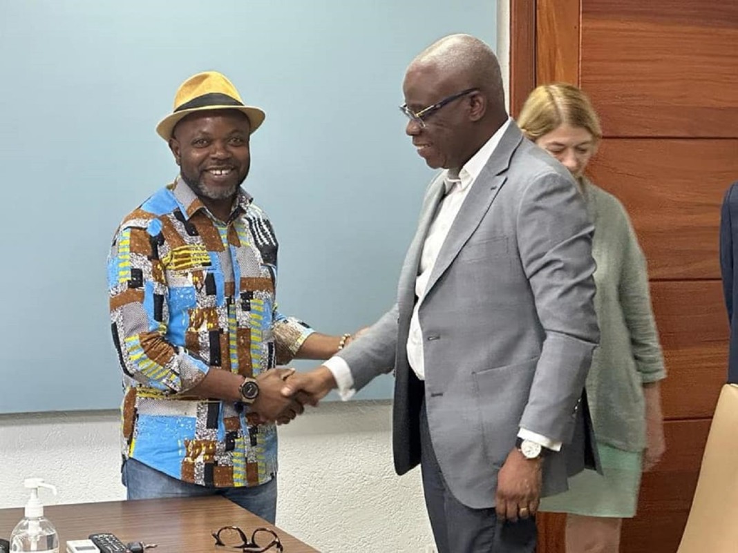 Conrad GBAGUIDI, Président de l'Association pour le Développement de la Commune de Savalou (ADCS) reçu en audience, jeudi 02 février 2023, par José Didier TONATO, Ministre du Cadre de Vie et du Développement Durable.