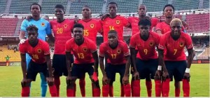 Des joueurs de football de l'Angola