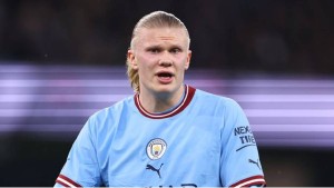 Erling Haaland avec le maillot de Manchester City