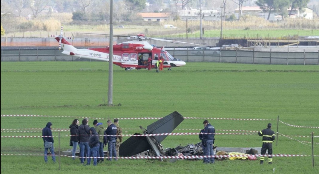 Collision d'avions militaires en Italie
