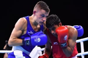 Harry Garside, Ã  gauche, a remporté l'or en boxe légère masculine pour l'Australie lors de ses Jeux du Commonwealth Ã  Gold Coast 2018