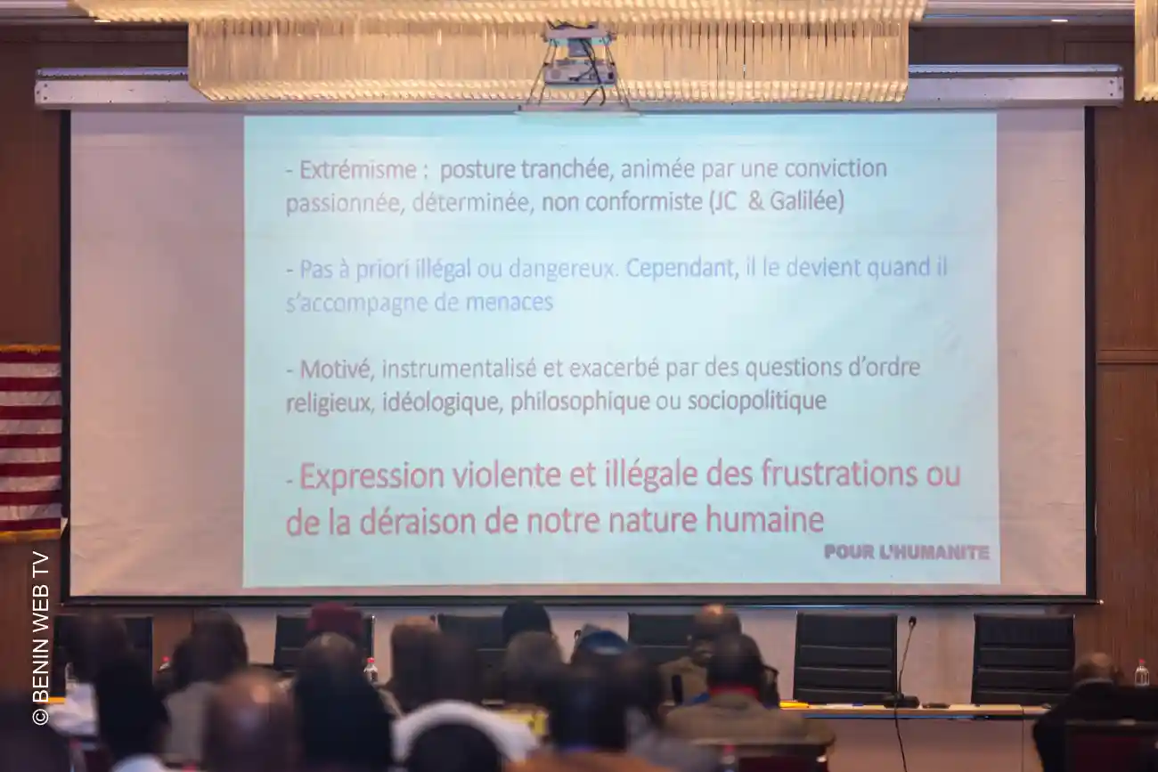 Bénin : ouverture du colloque sous-régional autour des questions sécuritaires