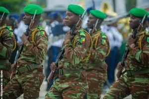 Des militaires béninois lors d'un défilé