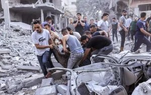 Entre 200 et 500 personnes sont mortes dans l’explosion de l’hôpital Ahli Arab Ã  Gaza.