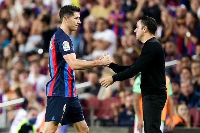 Xavi et Robert Lewandowski