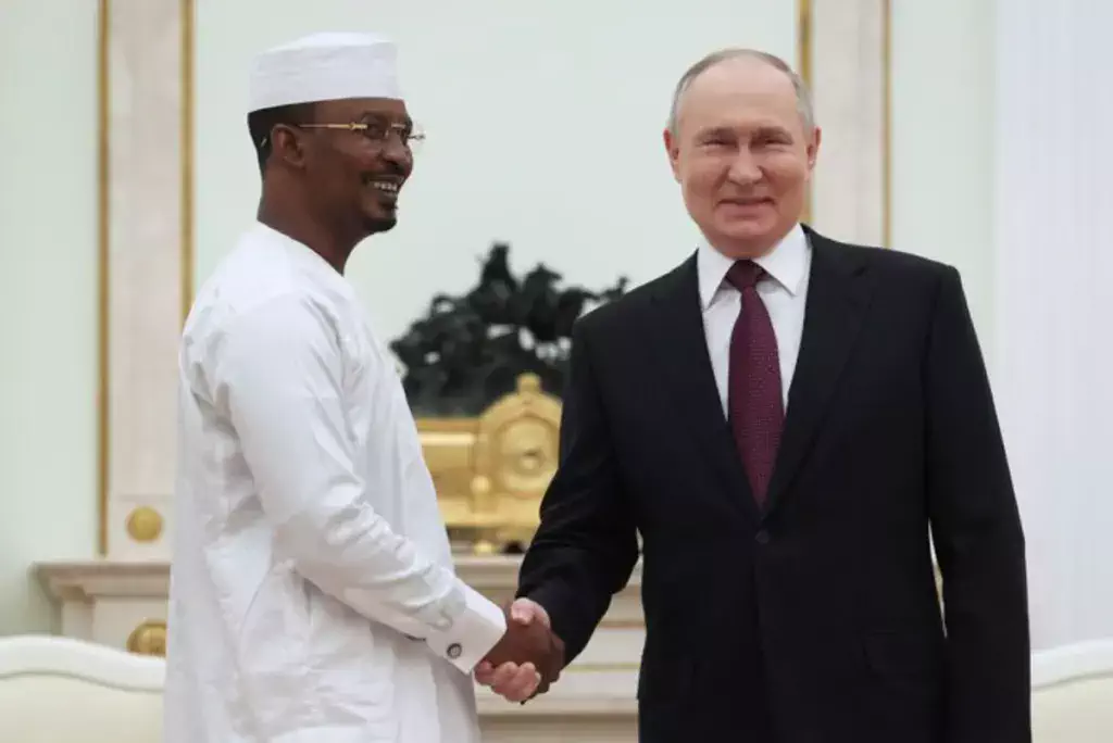 Mahamat Idriss Deby Itno et Vladimir Poutine @ 7sur7.be