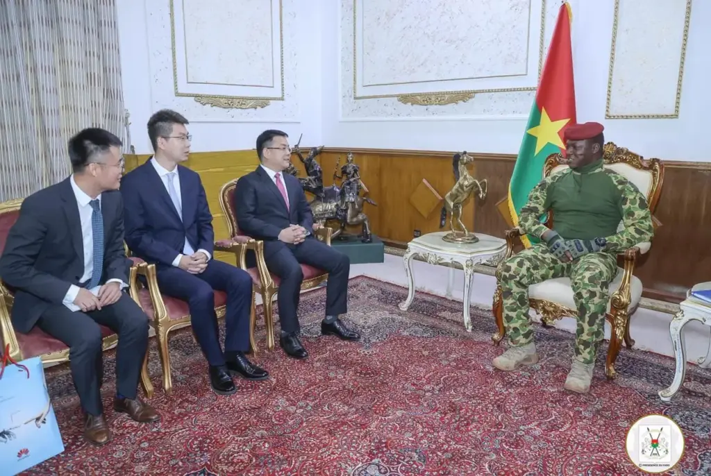 Une délégation de Huawei reçue par Ibrahim Traoré @ Présidence Faso