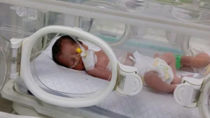 Guerre IsraÃ«l-Hamas : un bébé né d'une césarienne après la mort de sa mère