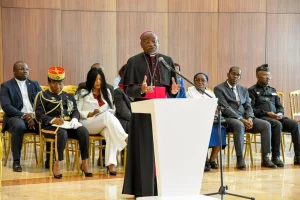 Mgr-Jean-Patrick-Iba-Ba-président-du-dialogue-national
